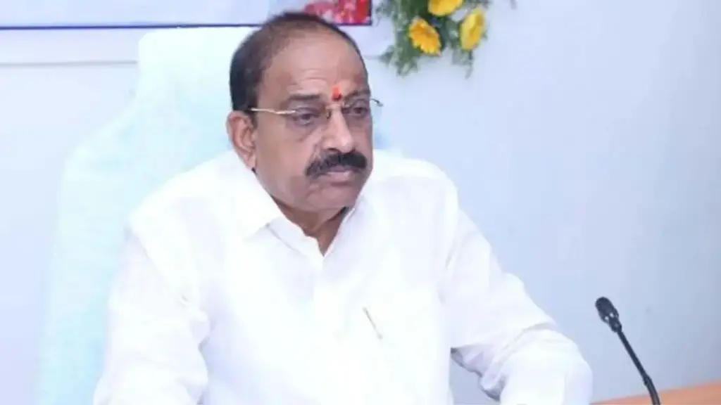 Tummala Nageswara Rao: Center's economic discrimination against Telangana