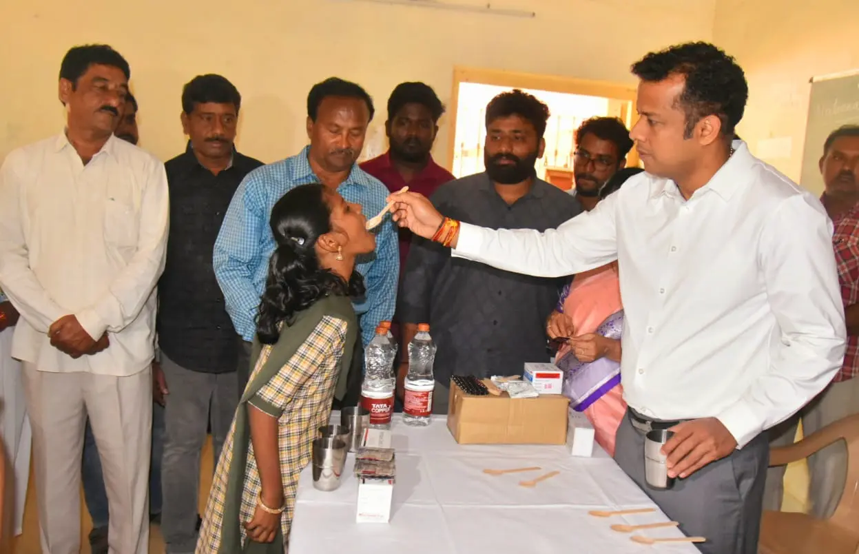 Deworming Tablets: చిన్నారులకు నులిపురుగుల మాత్రలు తప్పనిసరి: హిమాన్షు శుక్ల