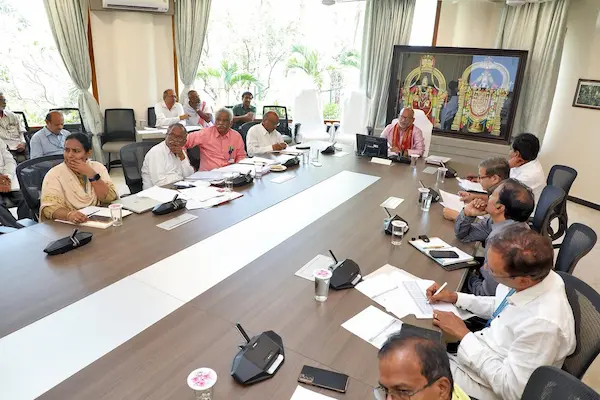 Tirumala Summer Arrangements: తిరుమల వేసవి ఏర్పాట్లపై టీటీడీ సమీక్ష