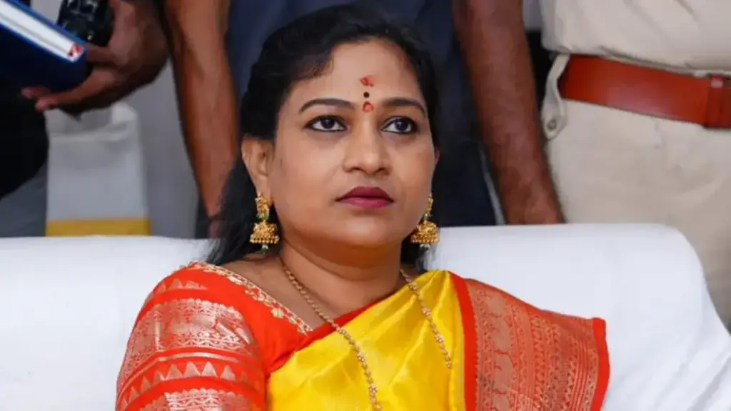 Vetlapalem Blast: Kakinada blast: Home Minister Anitha is deeply shocked