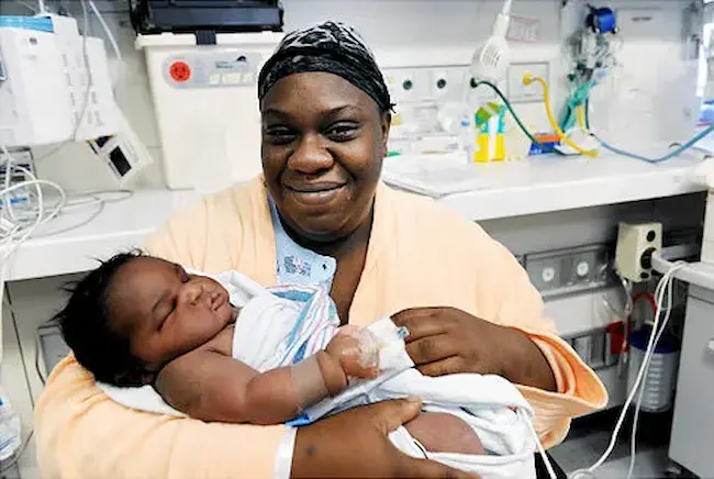 New Born Baby: అప్పుడే పుట్టిన ఈ శిశువు బరువు ఎంతో తెలుసా..?