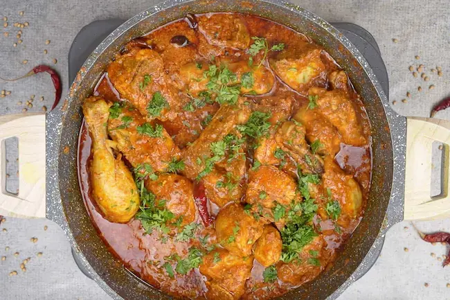 Chicken : చికెన్ కోసం తమ్ముడినే చంపిన అన్న..