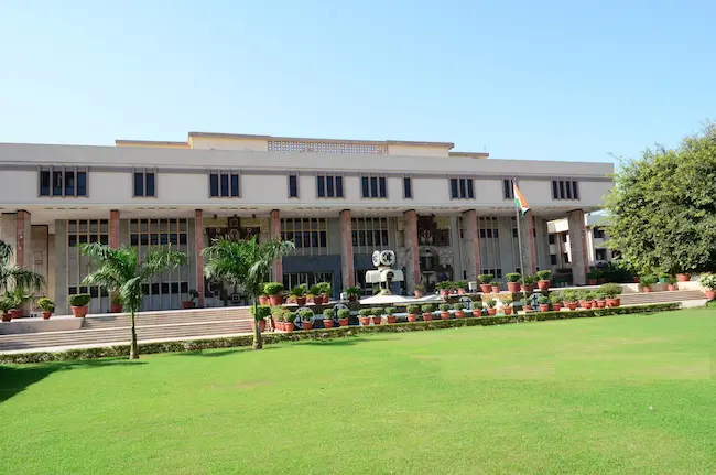 Court Jobs: ఢిల్లీ హైకోర్టులో 152 ఉద్యోగాల భర్తీకి నోటిఫికేషన్