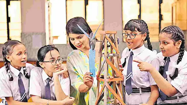 AP: ప్రైవేట్ పాఠశాలల్లో 25% ఉచిత సీట్లు – పేద పిల్లలకు పెద్ద అవకాశం