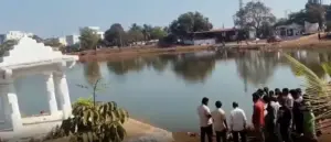 చేవెళ్ల ఆలయ పుష్కరిణిలో మృతదేహం