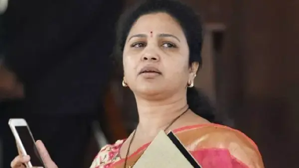 Butta Renuka: Big shock for former YCP MP.. Asset auction!