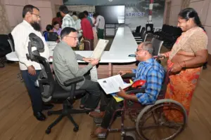 అర్హులకు మూడు చక్రాల వాహనాలు ఉచితంగా మంజూరు