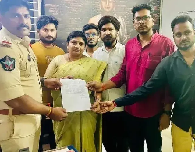 Pithapuram : పవన్ కళ్యాణ్‌పై అనుచిత పోస్టులు.. పోలీసులకు ఫిర్యాదు