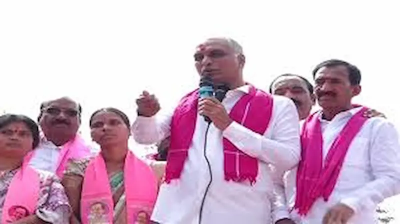 TG: గజ్వేల్ మున్సిపల్ ఎన్నికల ప్రచారంలో పాల్గొన్న హరీశ్ రావు