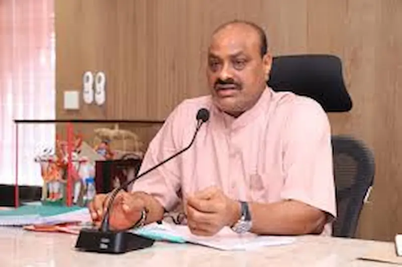 Generic Medicines: పశుపోషకులకు తక్కువ ధరల్లో జనరిక్ ఔషధాలు