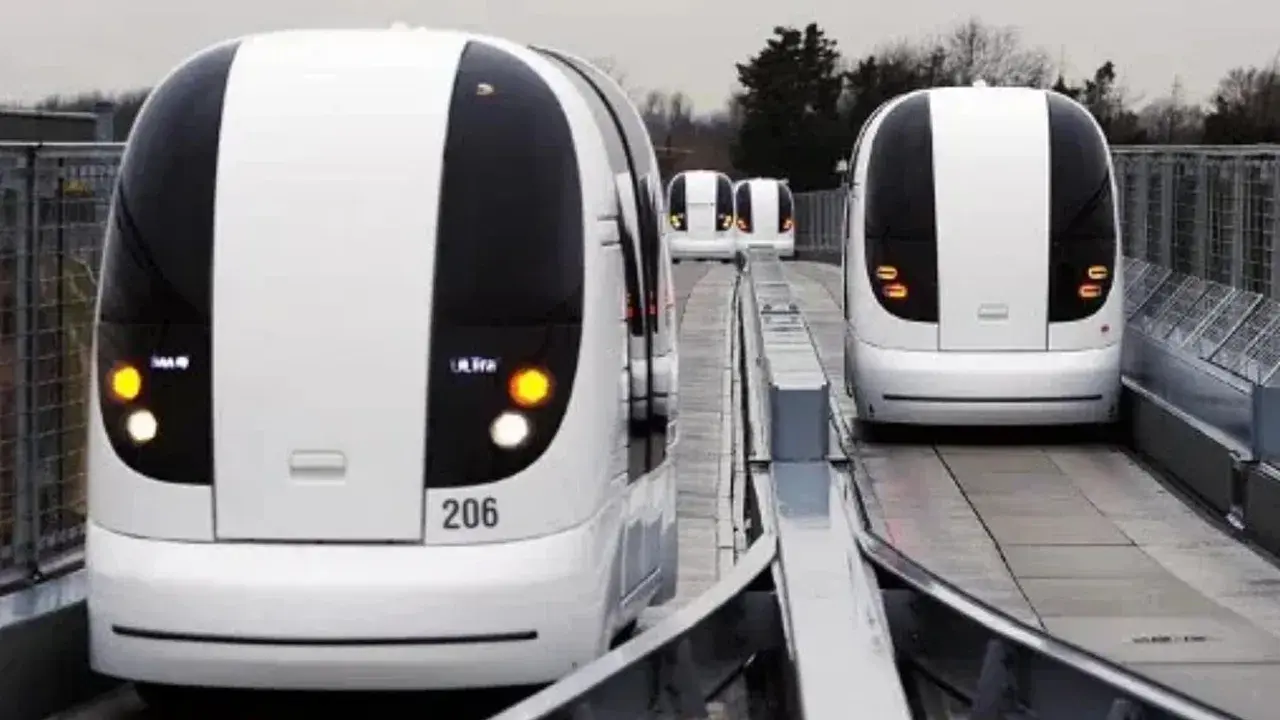 హైదరాబాద్‌లో పాడ్ ట్యాక్సీల సందడి