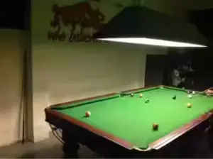 స్నూకర్ క్లబ్‌లో విద్యార్థిపై కత్తి దాడి