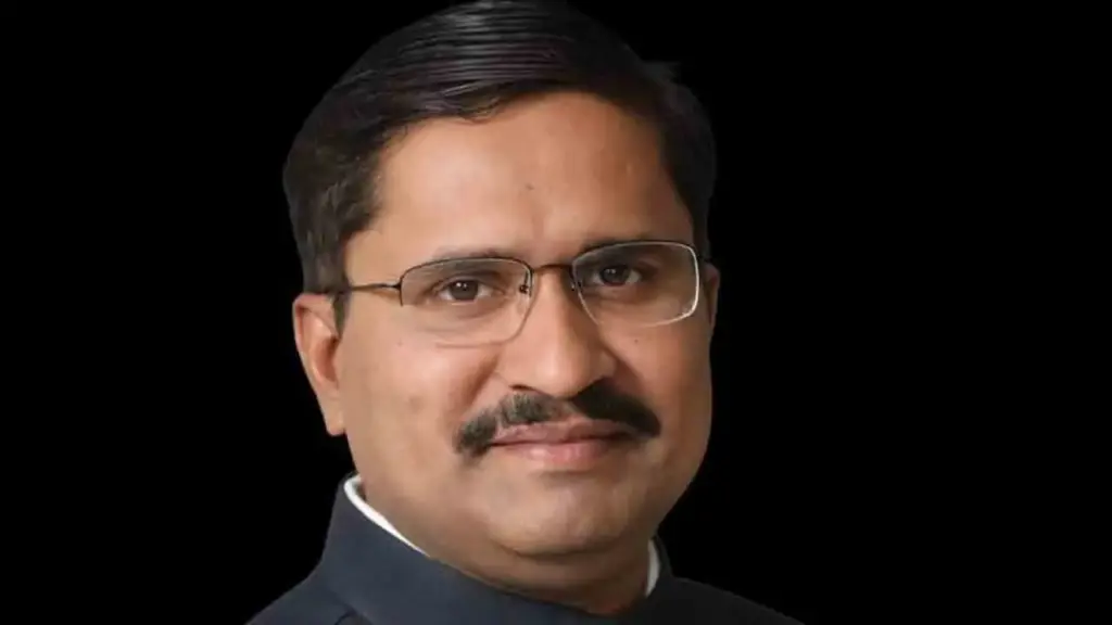 Telangana: Dr. Jyoti Buddha Prakash appointed as Singareni Chairman and MD