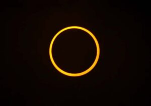 ఈ నెల 17న ఆకాశంలో అద్భుతం జరగబోతుంది !!