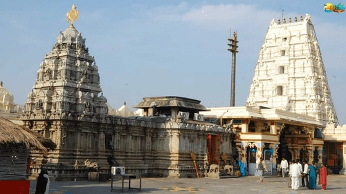 Andhra Pradesh: శ్రీకాళహస్తీశ్వరుని ధ్వజారోహణతో బ్రహ్మోత్సవాలకు శ్రీకారం