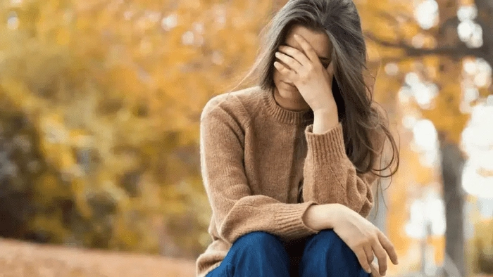 Why do suicidal thoughts increase in December