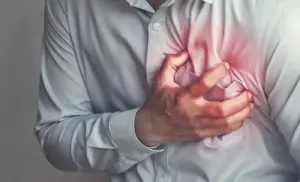 తరగతి గదిలోనే కుప్పకూలిన ఉపాధ్యాయుడు