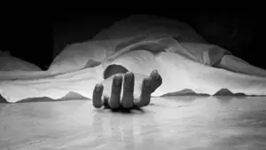 సాంబార్ విషయంలో గొడవ.. ఇల్లాలు ఆత్మహత్య