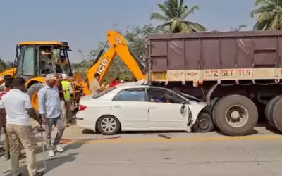 Road accident : చిత్తూరు రోడ్డు ప్రమాదం.. దంపతుల మృతి