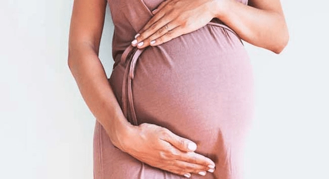 సరోగసీ పై హైకోర్టు సంచలన తీర్పు!