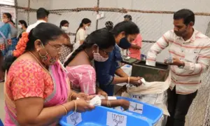 మునిసిపాలిటీల్లో నేటి నుంచి ప్రత్యేకాధికారుల పాలన