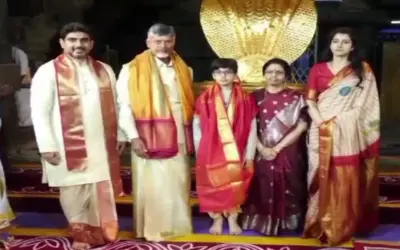 Chandrababu-Tirumala: శ్రీవారి సేవలో సీఎం చంద్రబాబు కుటుంబం