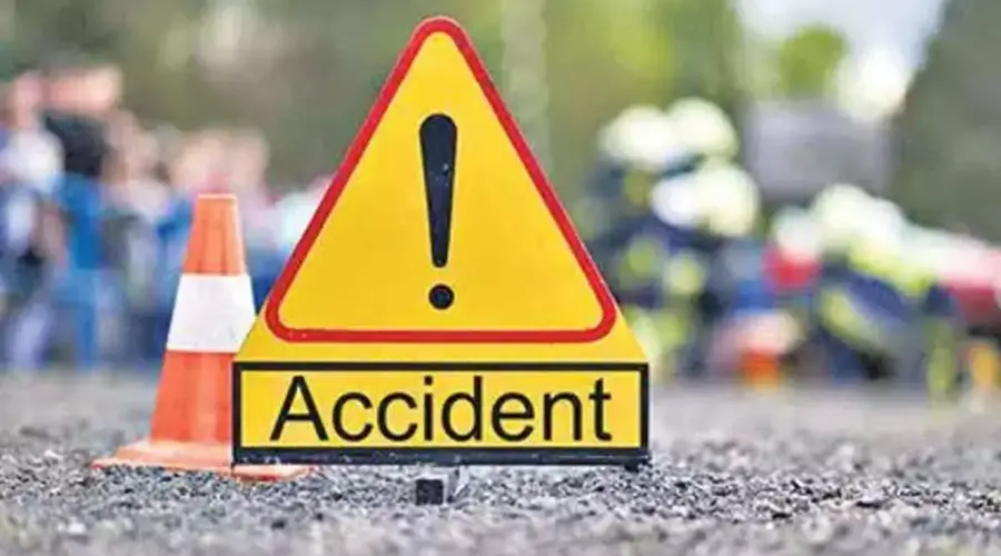 Madanapalle Road Accident: ఏపీలో విషాదం: వేర్వేరు ప్రమాదాల్లో ఇద్దరు విద్యార్థుల మృతి