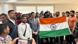 గల్ఫ్ దేశాల నుంచి సురక్షితంగా స్వదేశానికి చేరుకున్న భారతీయులు