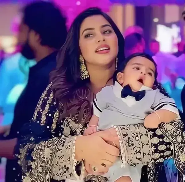 పండంటి ఆడబిడ్డకు జన్మనిచ్చిన నటి పూర్ణ