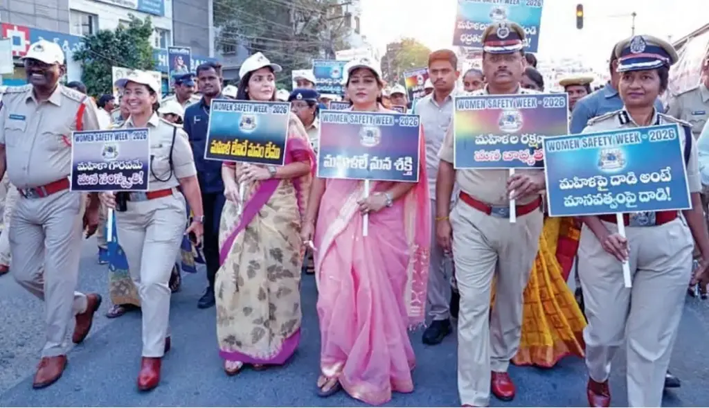 Vangalapudi Anitha: మహిళలపై నేరాలు 4.4శాతం తగ్గాయి