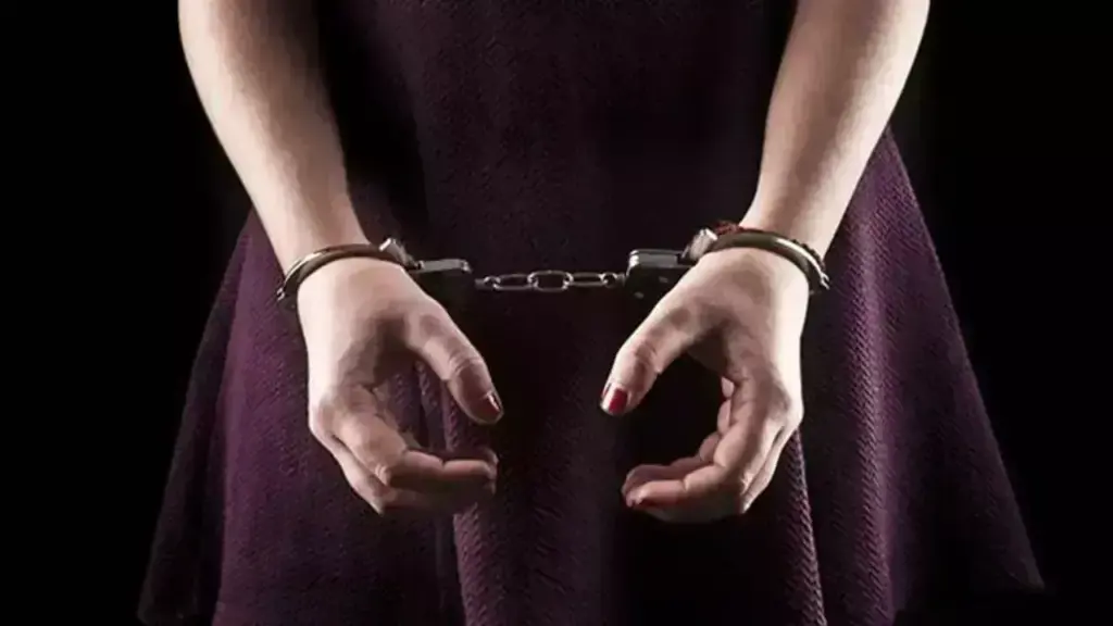 Human trafficking : కూకట్‌పల్లిలో వ్యభిచార ముఠా అరెస్ట్