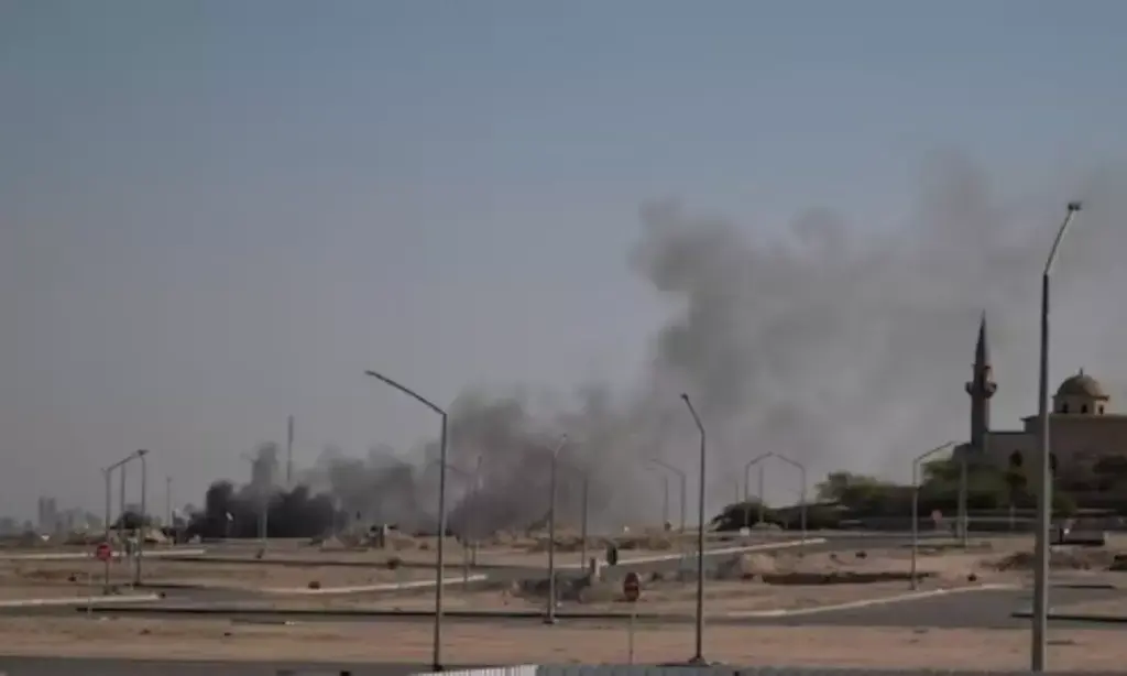 Iran attacks Kuwait: కువైట్ ఆయిల్ రిఫైనరీపై ఇరాన్ డ్రోన్ దాడులు