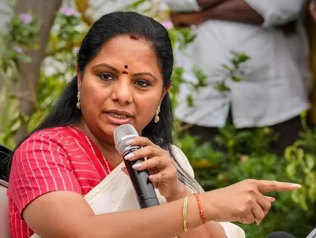 Narsingi Illegal Constructions: అక్రమ నిర్మాణాలు ఆపాలి: కవిత