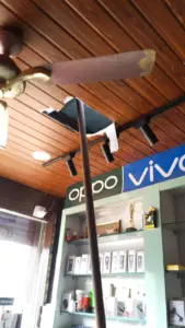 చేర్యాలలోని మొబైల్ షాప్ లో చోరీ