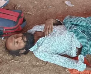 విషాదం.. ఎండ వేడి తట్టుకోలేక భక్తుడు మృతి