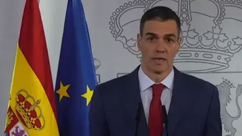 యుద్ధంలోకి మమ్మల్ని లాగకండి: స్పెయిన్‌ ప్రధాని