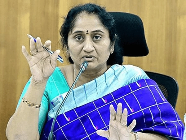 Minister Savitha: Achieve Outstanding Results