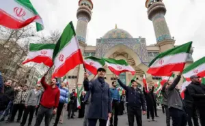 విదేశాల్లోని తమ పౌరులకు ఇరాన్ వార్నింగ్