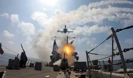 Iran-US: అమెరికా ట్యాంకర్‌పై దాడి చేసిన ఇరాన్