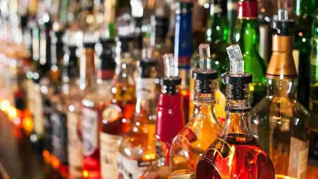 AP Liquor Scam: మద్యం స్కాం కేసులో అవినాశ్ రెడ్డిని విచారిస్తున్న సిట్