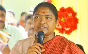 ప్రగతి ఫలాలు అందించడమే మా లక్ష్యం మంత్రి సీతక్క