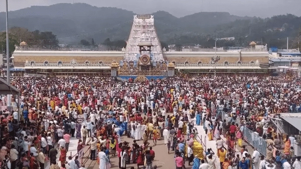 Increased rush of devotees in Tirumala.. 12 hours for darshan