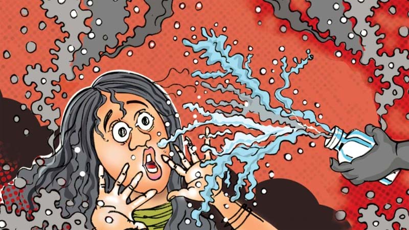 Acid : మూడేళ్ల చిన్నారిపై యాసిడ్ పోసిన టీచర్