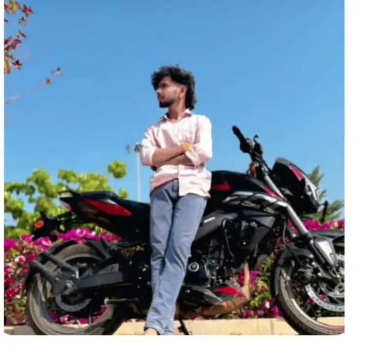 Kothur Road Accident: వాహనం ఢీకొని ఇద్దరు యువకులు దుర్మరణం!