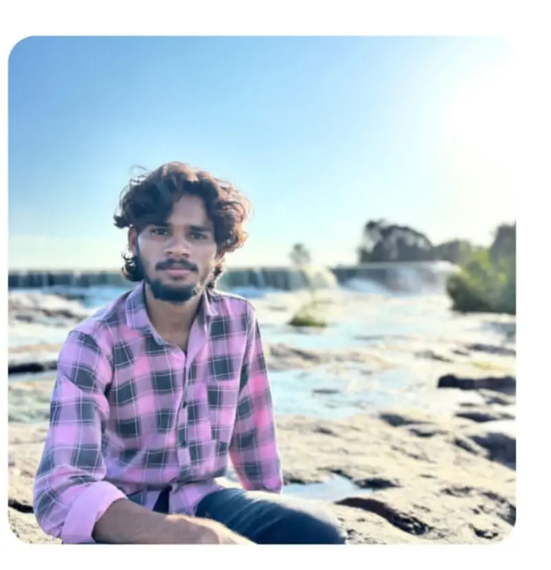 Kothur Road Accident: వాహనం ఢీకొని ఇద్దరు యువకులు దుర్మరణం!