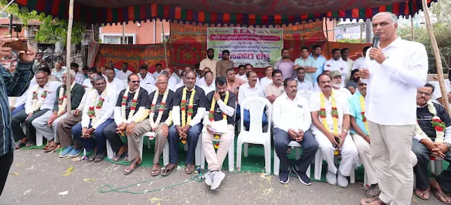 Siddipet Retired Employees Protest