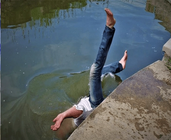 Anantapur crime: ఈతకు వెళ్లి నీటి కుంటలో పడి ఆర్మీ జవాన్ మృతి