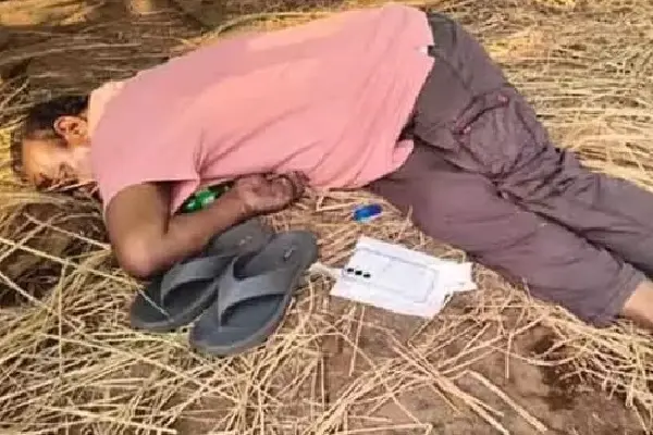 Andhra Pradesh Crime: అనుమానాస్పద స్థితిలో ఏఎస్ఐ మృతి.. సస్పెన్షన్ వేటే కారణమా?