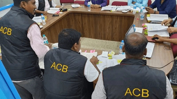 AP ACB Raids: రాష్ట్రమంతా ఎసిబి సోదాలు