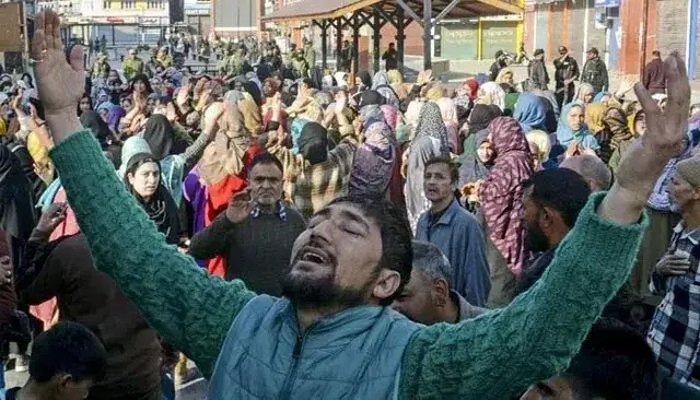 Khamenei Death:మరణంతో జమ్మూకశ్మీర్‌లో ఉద్రిక్తత: రెండ్రోజుల పాటు విద్యాసంస్థలకు సెలవు!